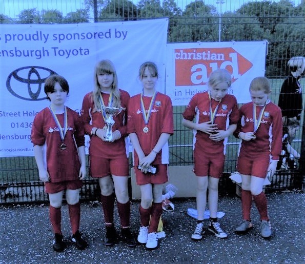Rosneath Primary, winners of the Martha Murdoch Memorial Cup