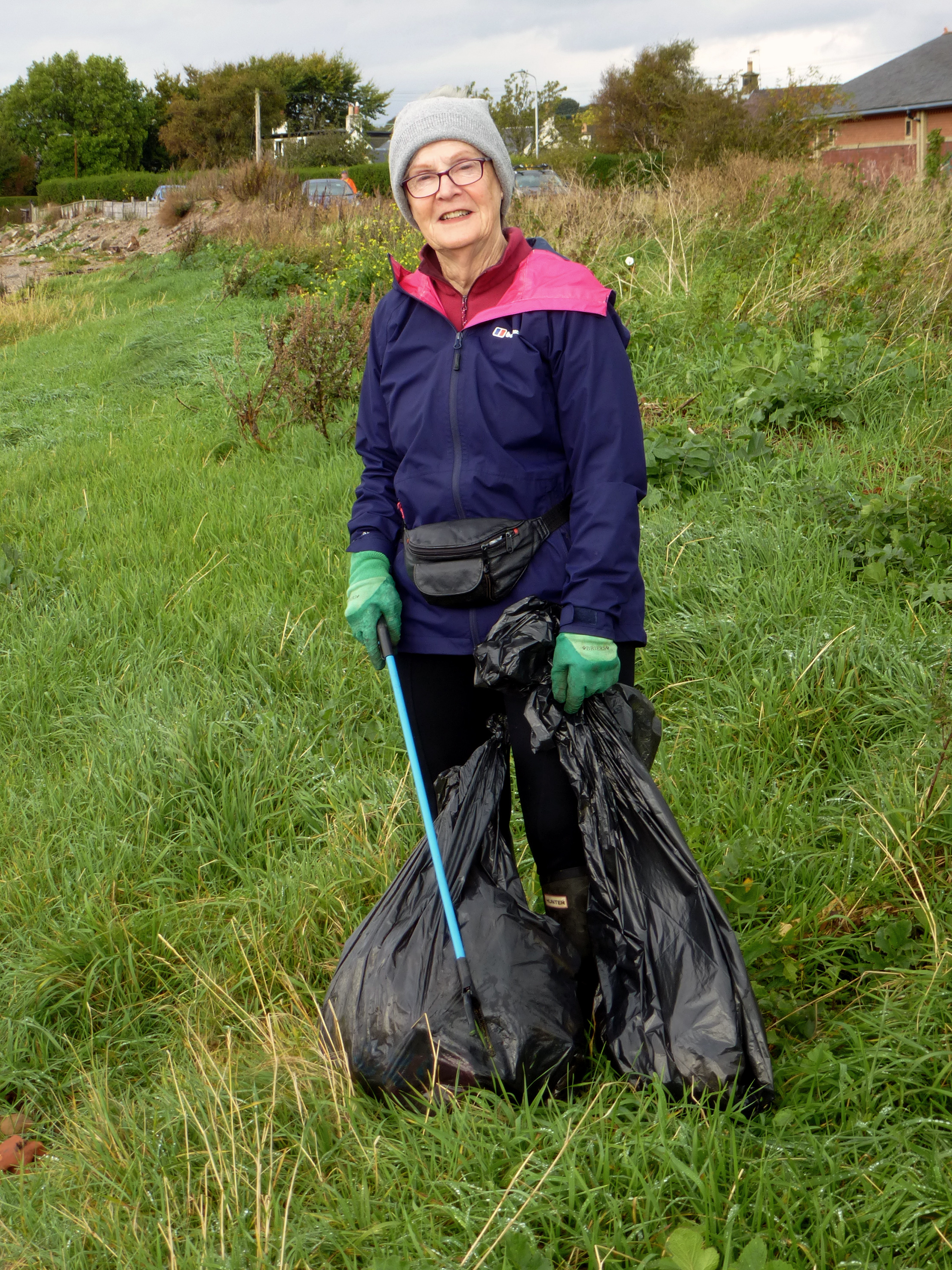 Cardrosss autumn beach clean saw around 30 bags of rubbish filled