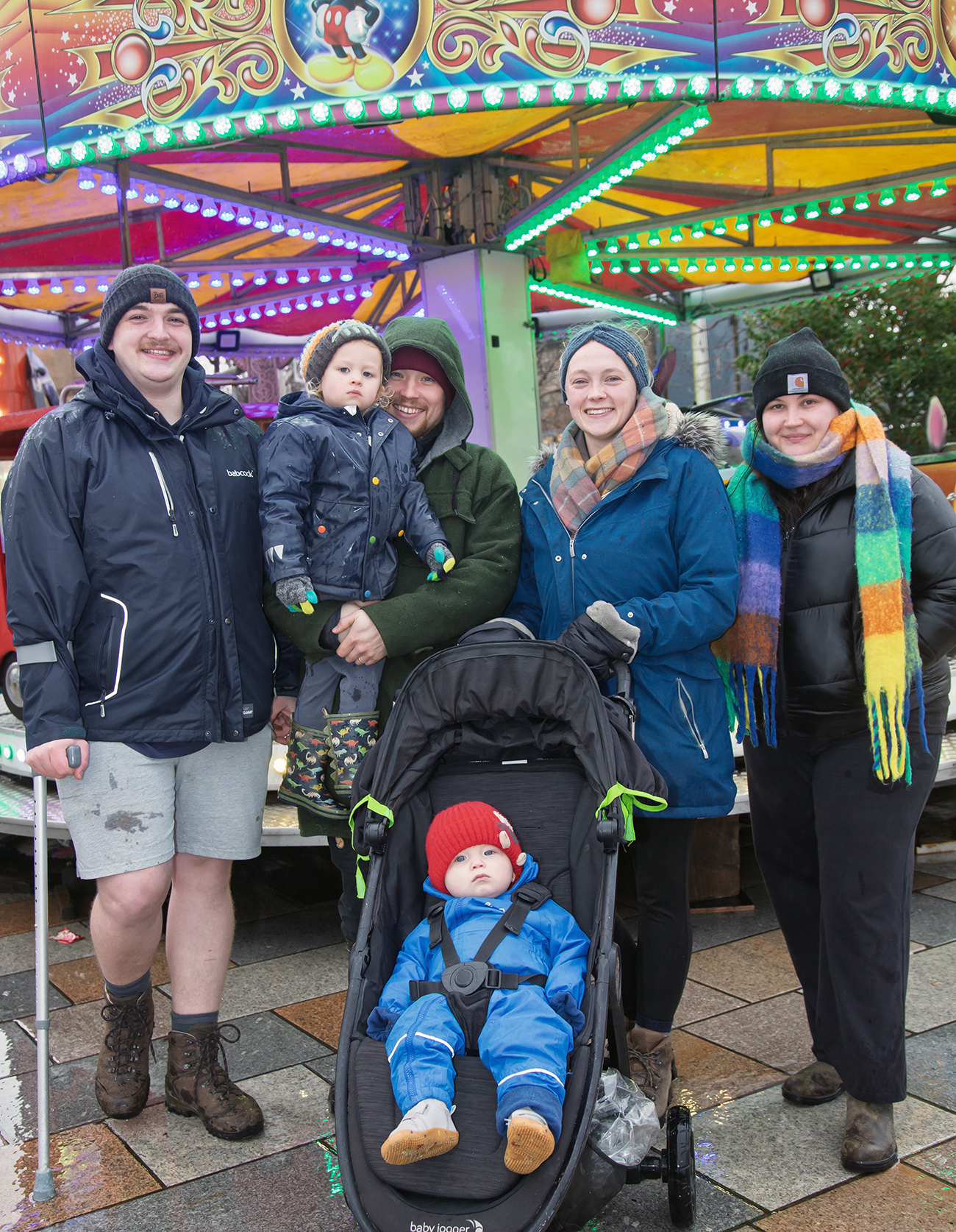 Storm Bert couldnt put entertainers or crowds turning out for Helensburghs Christmas lights switch-on